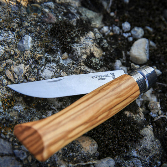 Opinel N°8 wood hnífur með hulstri
