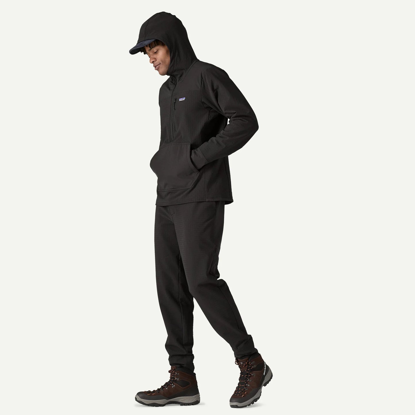 Patagonia - Men's R2® TechFace Pullover svört